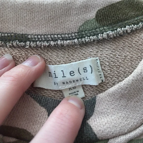 Madewell Crewneck Sweatshirt in Cottontail Camo - Picture 4 of 4